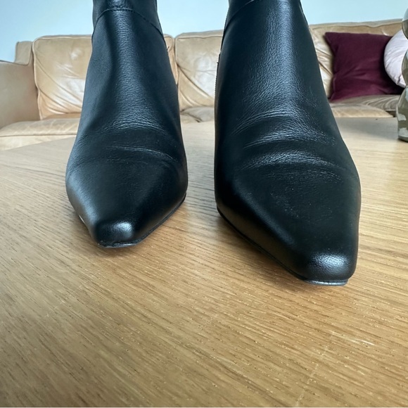 INTENTIONALLY BLANK SISSY ANKLE BOOT - BLACK - Picture 4 of 10